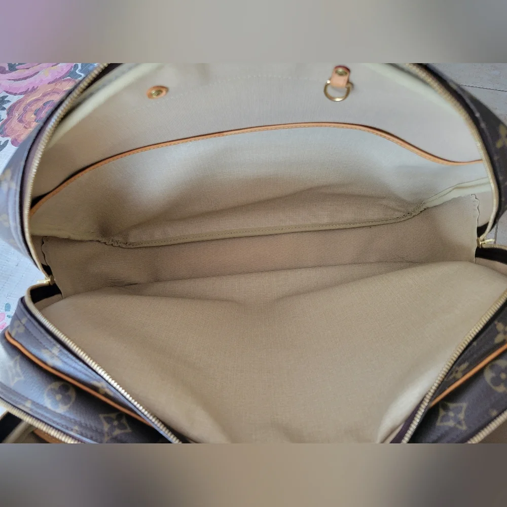 LOUIS VUITTON ALIZÉ 24 HOUR TRAVEL BAG WITH STRAP - Picture 13 of 16